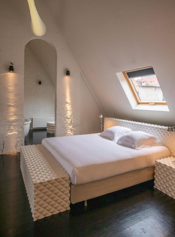 B&B Suites Feek Антверпен Екстериор снимка