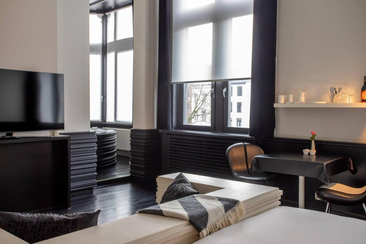 B&B Suites Feek Антверпен Екстериор снимка